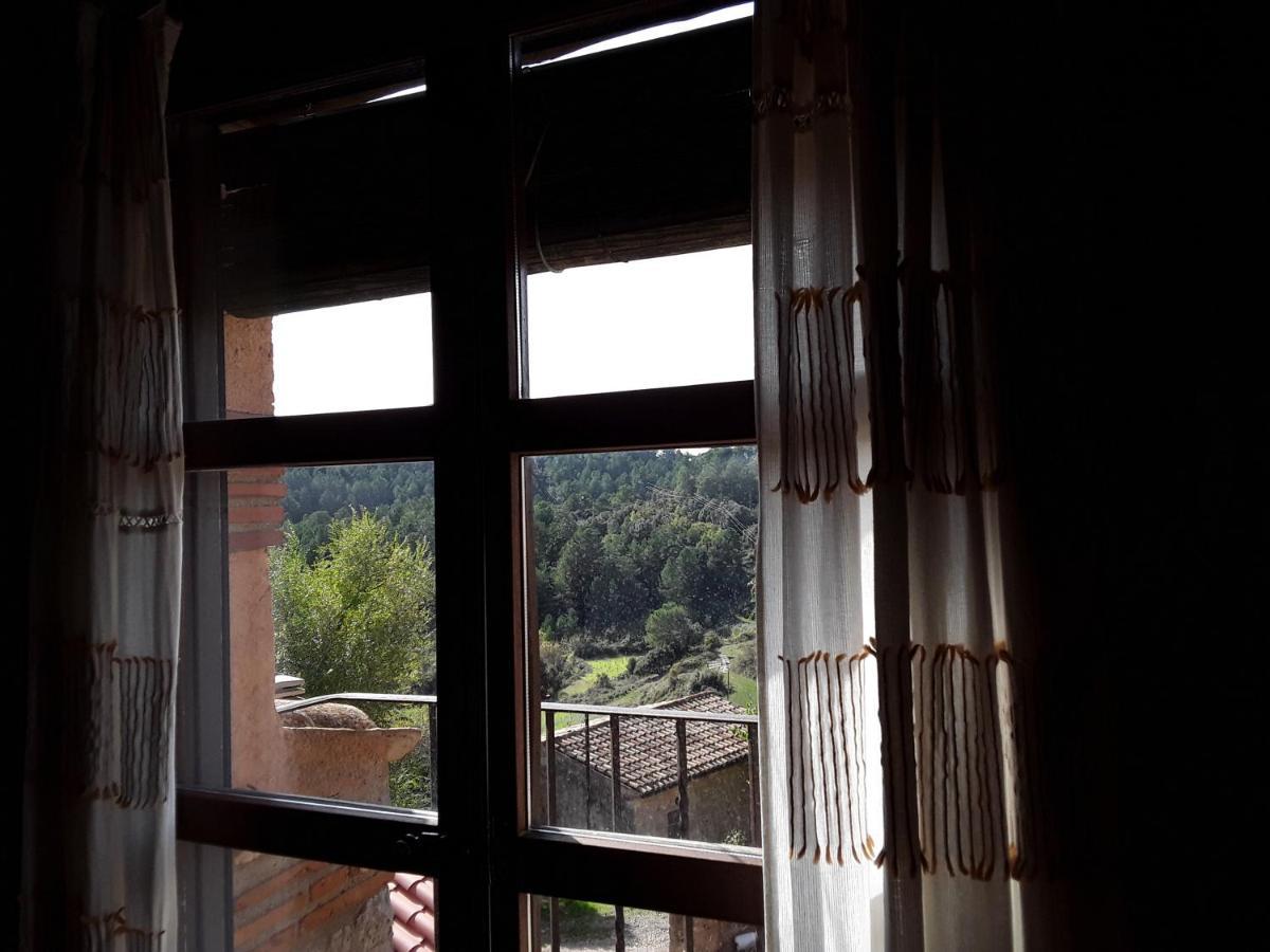 Cal Tous, La Socarrimada Villa Rojals Bagian luar foto