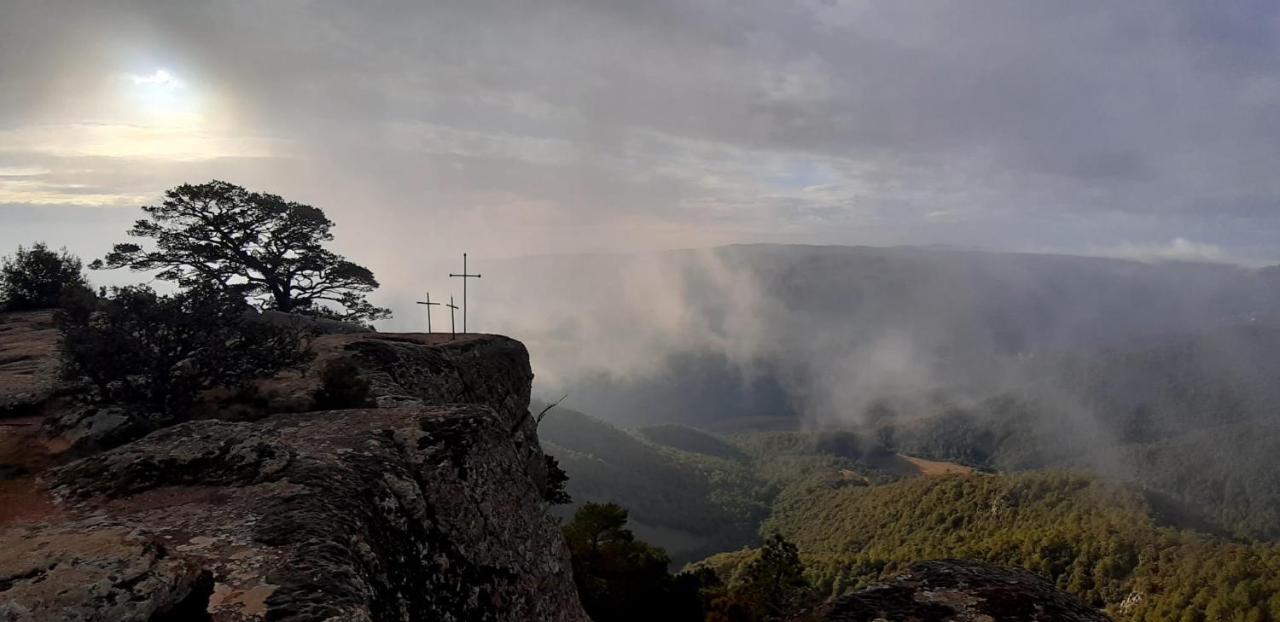 Cal Tous, La Socarrimada Villa Rojals Bagian luar foto