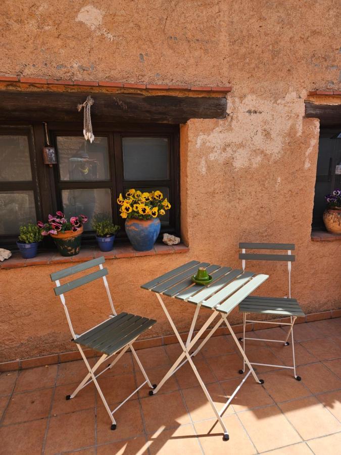 Cal Tous, La Socarrimada Villa Rojals Bagian luar foto