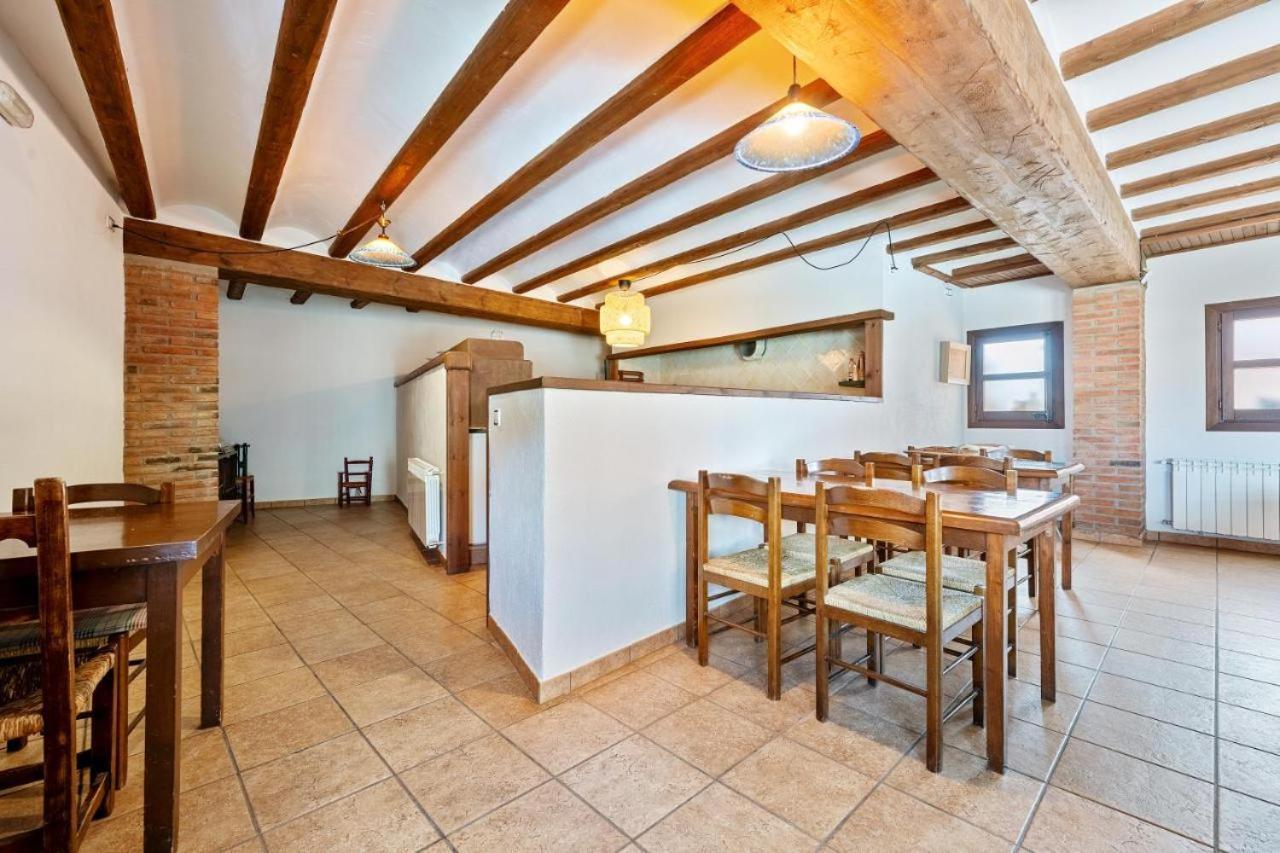 Cal Tous, La Socarrimada Villa Rojals Bagian luar foto