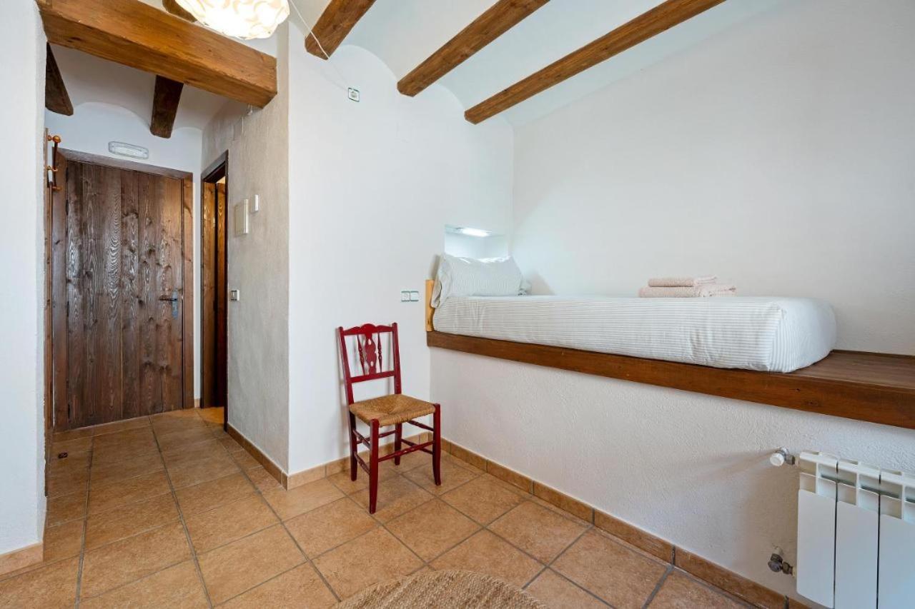 Cal Tous, La Socarrimada Villa Rojals Bagian luar foto