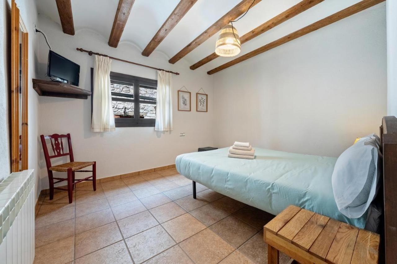 Cal Tous, La Socarrimada Villa Rojals Bagian luar foto