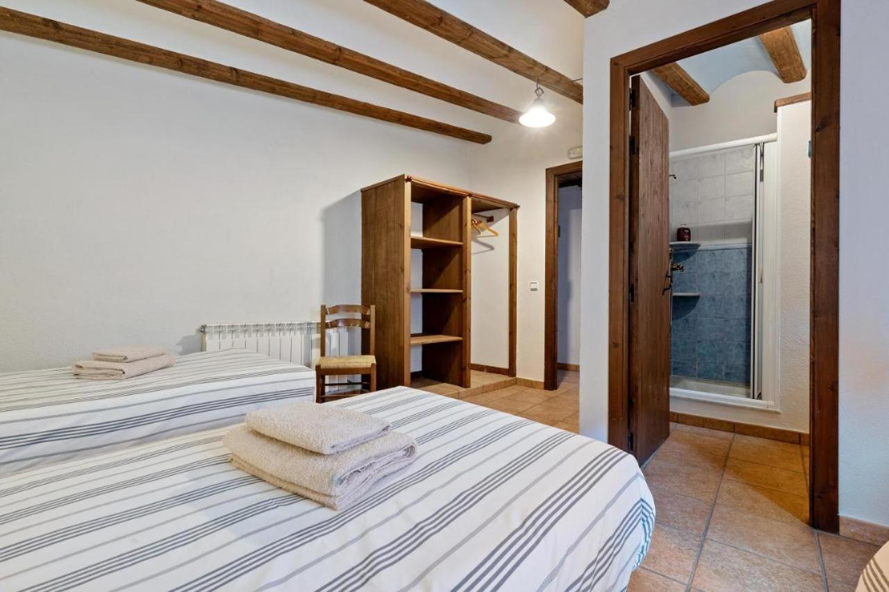 Cal Tous, La Socarrimada Villa Rojals Bagian luar foto