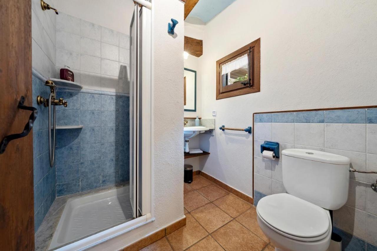 Cal Tous, La Socarrimada Villa Rojals Bagian luar foto