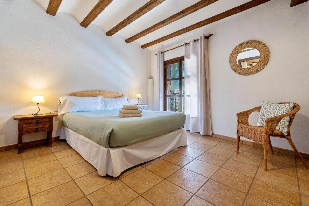 Cal Tous, La Socarrimada Villa Rojals Bagian luar foto