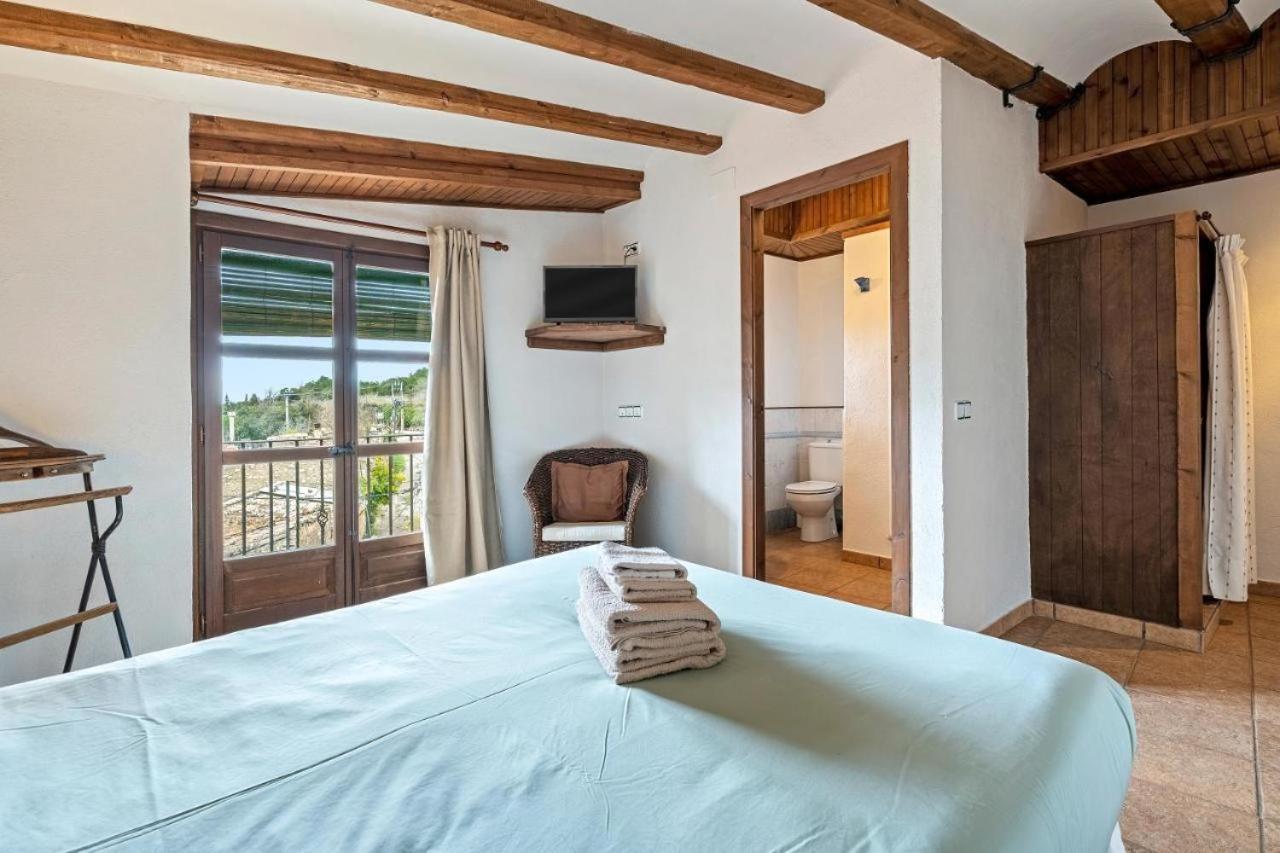 Cal Tous, La Socarrimada Villa Rojals Bagian luar foto