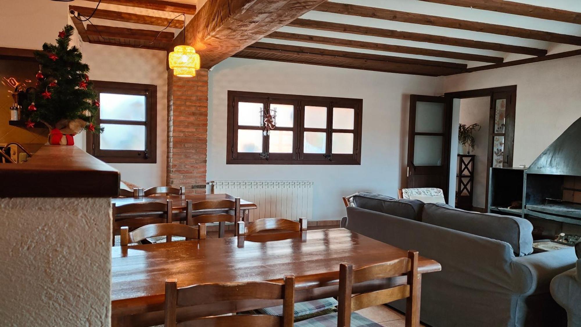 Cal Tous, La Socarrimada Villa Rojals Bagian luar foto