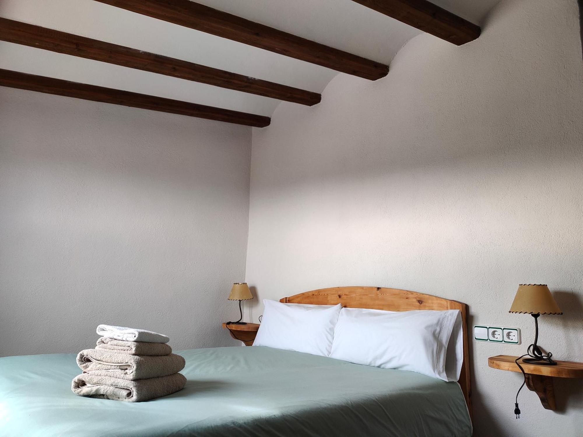 Cal Tous, La Socarrimada Villa Rojals Bagian luar foto