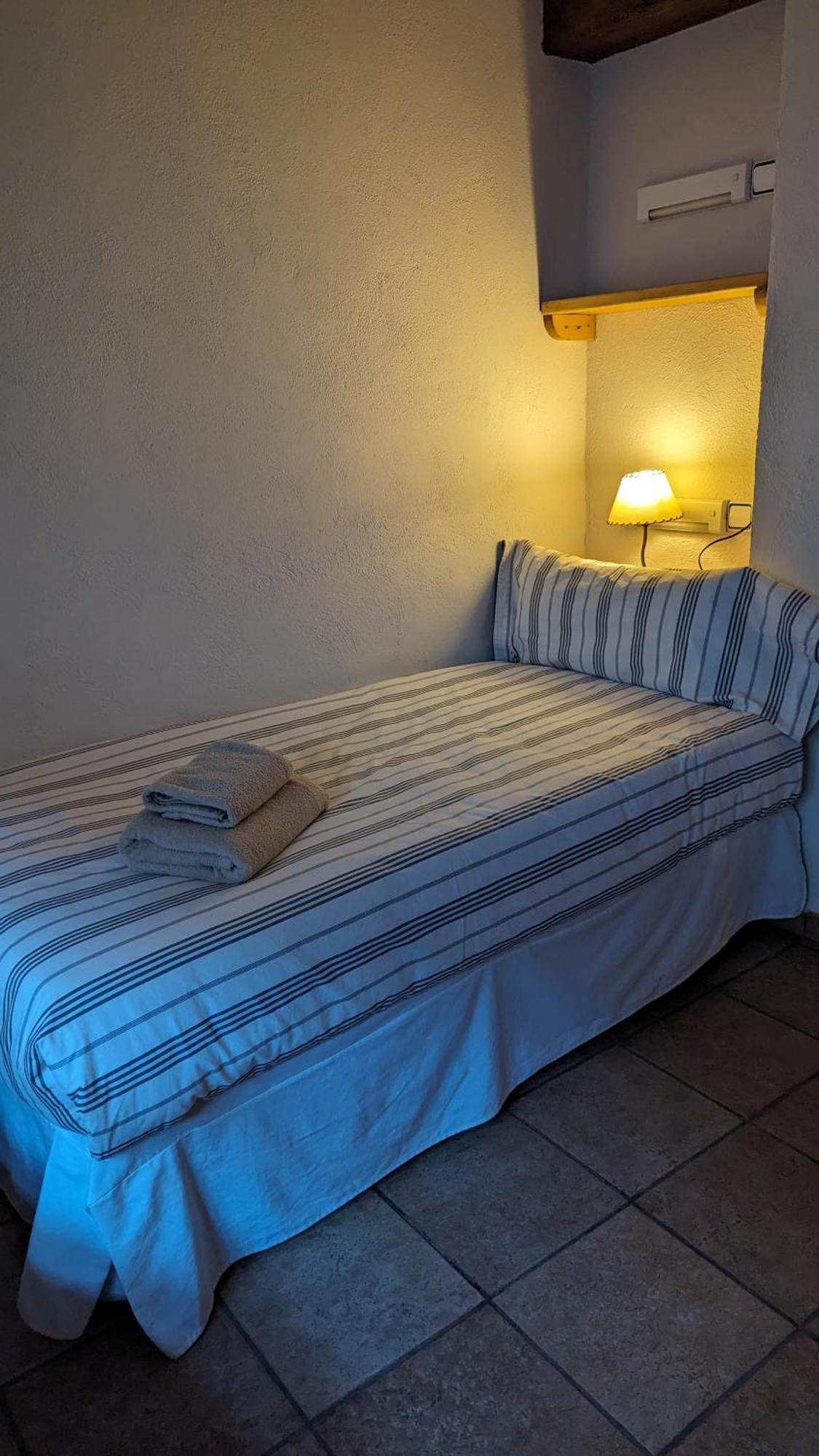 Cal Tous, La Socarrimada Villa Rojals Bagian luar foto
