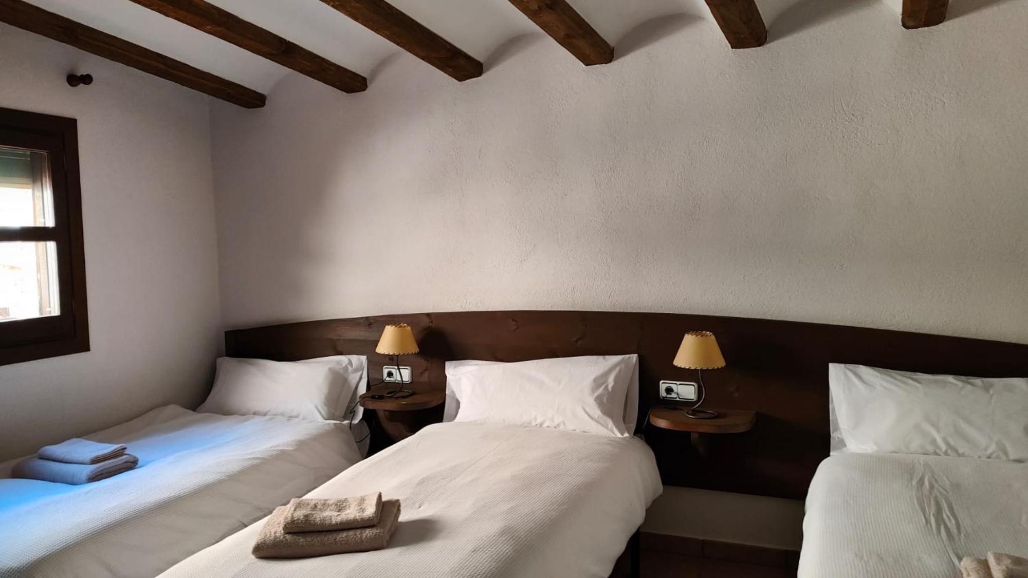 Cal Tous, La Socarrimada Villa Rojals Bagian luar foto